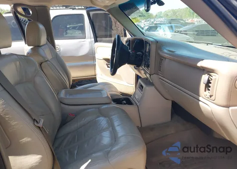 2002 Chevrolet Tahoe Lt z USA, uszkodzony, nr VIN 1GNEC13ZX2R273935